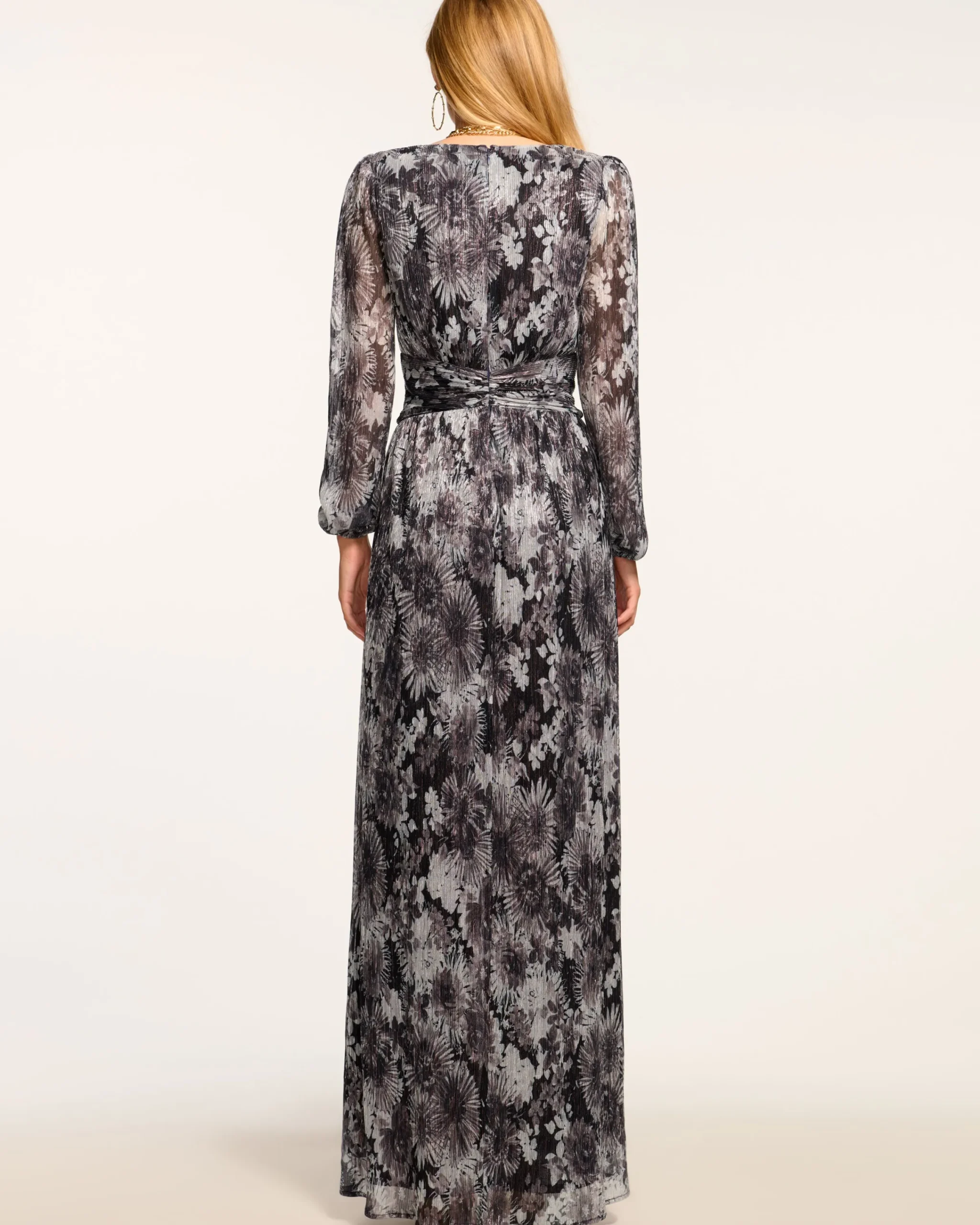Fashion Estelle Long Sleeve V-Neck Dress Dresses